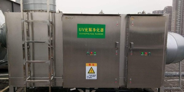 涂裝廢氣處理還是選擇<i style='color:red'>uv光催化氧化</i>設(shè)備，治廢除臭是個(gè)寶！